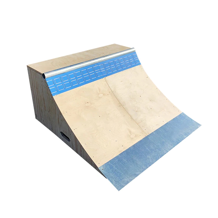 Brad McClain設計滑板坡道-四分之一管